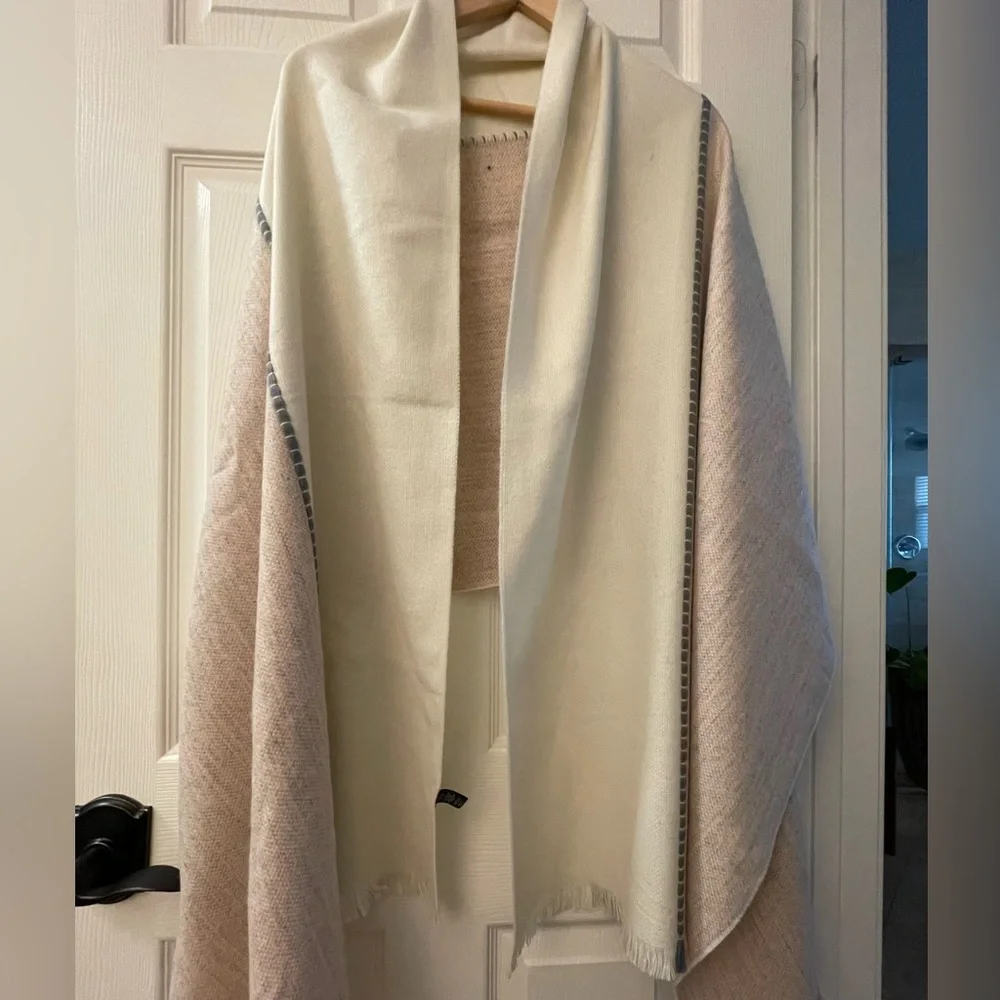 Wool Blend Oversized Scarf/Shawl/Wrap Pale Pink, Ivory NWT (Sz: 78 x 27”)